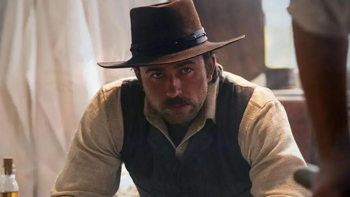 Brandon Sklenar: Entre o Humor de Dumb and Dumber e o Drama de 1923