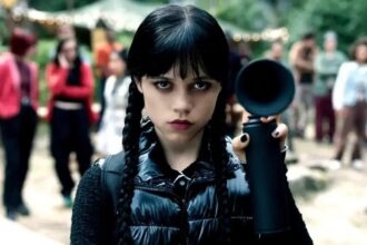 Como Smallville Influenciou a Série Wednesday da Netflix