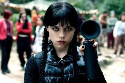 Como Smallville Influenciou a Série Wednesday da Netflix