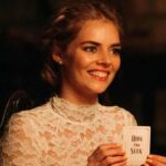 Ready or Not 2: Elijah Wood revela detalhes da sequência e conexão com o original