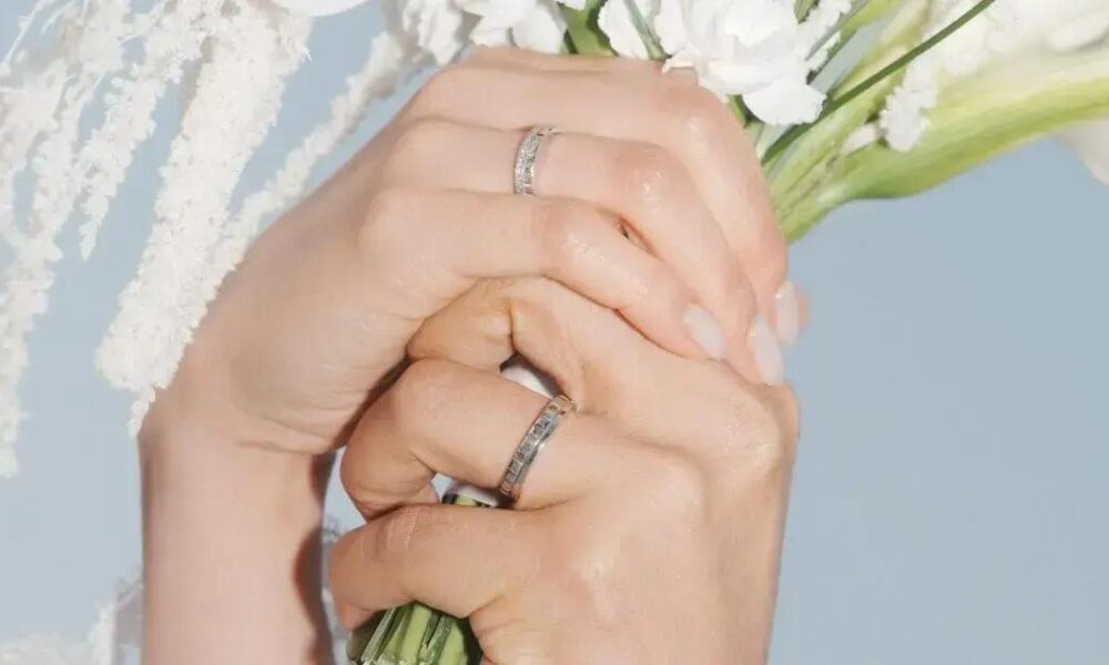 Byeolsarang, cantora de trot, se casa com seu grande amor dos 12 anos