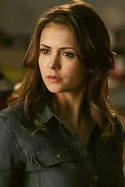 Conheça a carreira de Nina Dobrev: dos primeiros passos ao sucesso em The Vampire Diaries