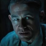 Conheça a transformação de Charlie Hunnam em Ed Gein para Netflix em 2025