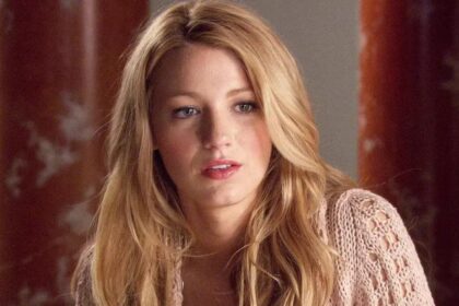 Elizabeth Hurley revela segredos de beleza e marcos em Gossip Girl