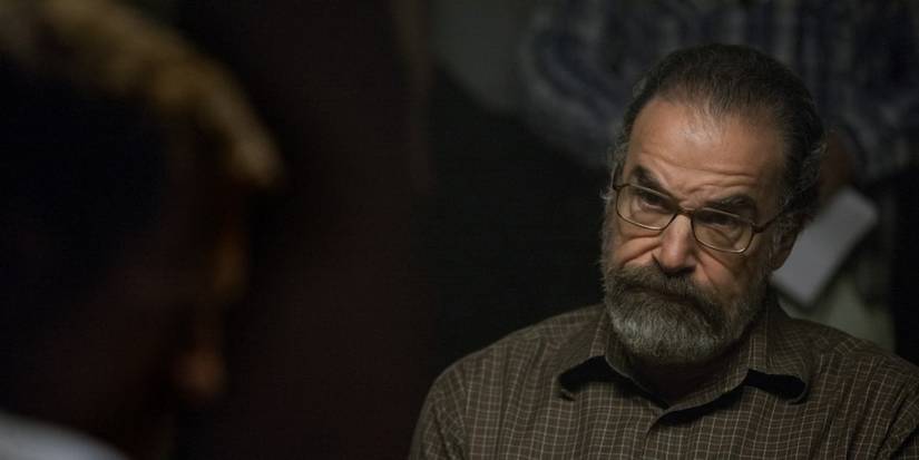 Mandy Patinkin with glasses and a beard in Homeland