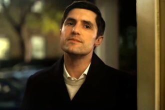 Phil Dunster Rooster