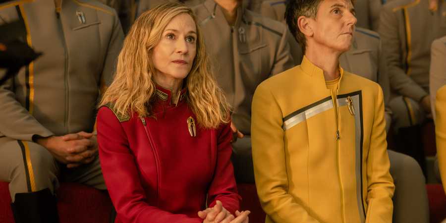 STAR TREK: STARFLEET ACADEMY, from left: Holly Hunter, Tig Notaro, ‘Beta Test', (Season 1, ep. 102, aired Jan. 15, 2026). photo: Brooke Palmer / ©Paramount+