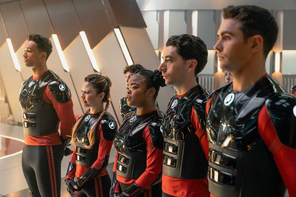 STAR TREK: STARFLEET ACADEMY, from left: Sandro Rosta, Bella Shepard, Kerrice Brooks, Romeo Carere, George Hawkins, ‘Vitus Reflux', (Season 1, ep. 103, aired Jan. 22, 2026). photo: John Medland / ©Paramount+