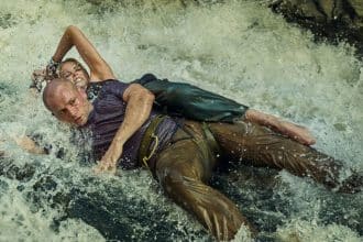 Apex: Charlize Theron Enfrenta o Predador Supremo na Netflix - Apex