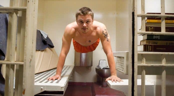 Leonardo DiCaprio e o Papel Perdido: A História do Protagonista que Poderia Ter Inspirado Jack Reacher Leonardo DiCaprio em cena de filme