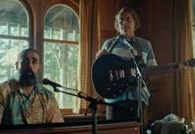 Mads Mikkelsen Encarnando John Lennon? O Que Esperar de ‘The Last Viking’ Mads Mikkelsen em cena de 'The Last Viking'