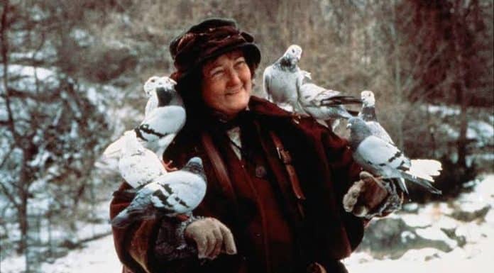 Morre aos 81 anos a icônica atriz Brenda Fricker, vencedora do Oscar Brenda Fricker em uma de suas atuações clássicas