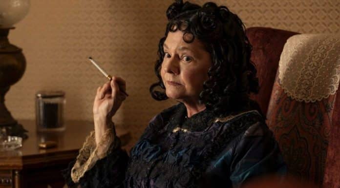 Netflix distorce a verdade sobre Lizzie Borden e Bertha Manchester Netflix distorce a verdade sobre Lizzie Borden e Bertha Manchester - Lizzie Borden