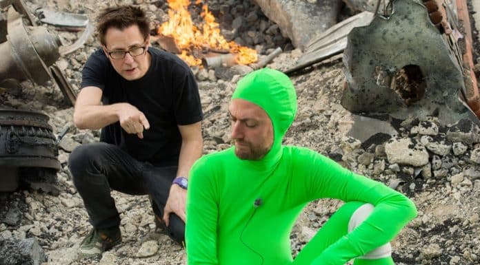 Sean Gunn Confirma Maxwell Lord em Novas Produções DC Sean Gunn Confirma Maxwell Lord em Novas Produções DC - Maxwell Lord